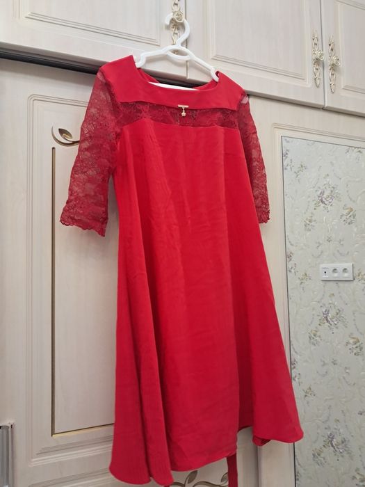 Красное короткое платье.Qizil kalta ko‘ylak