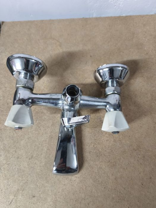 Батерий за душ и умивалник