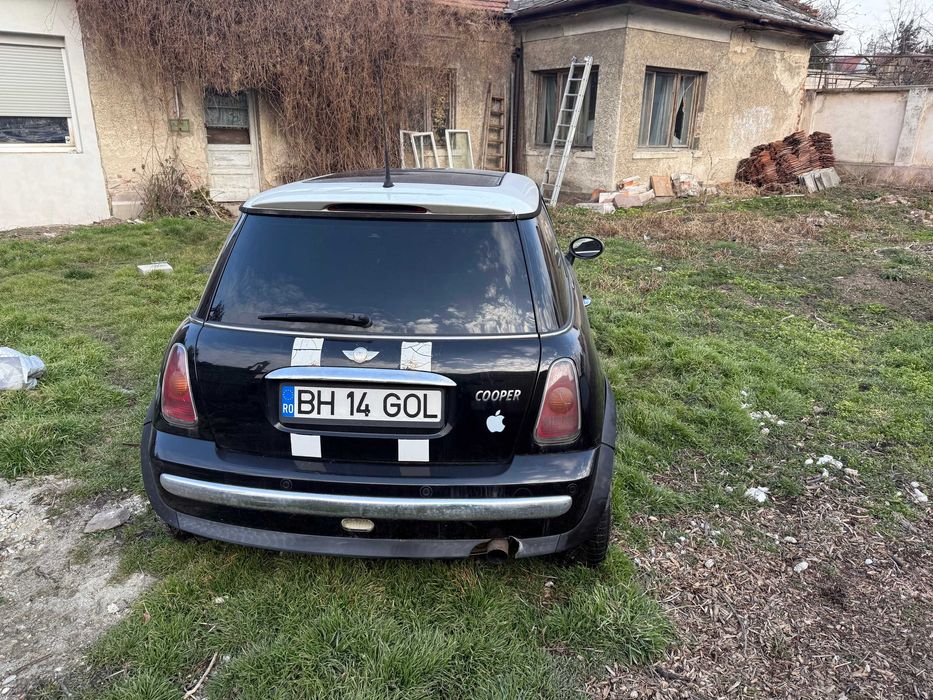 Mini Cooper cu motor defect