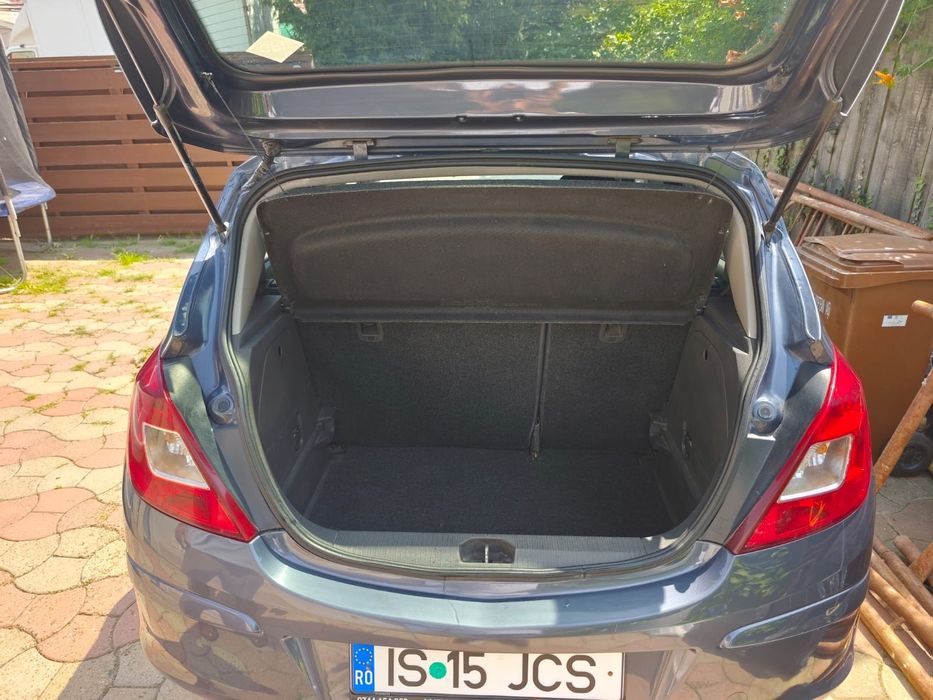 Opel Corsa  2011