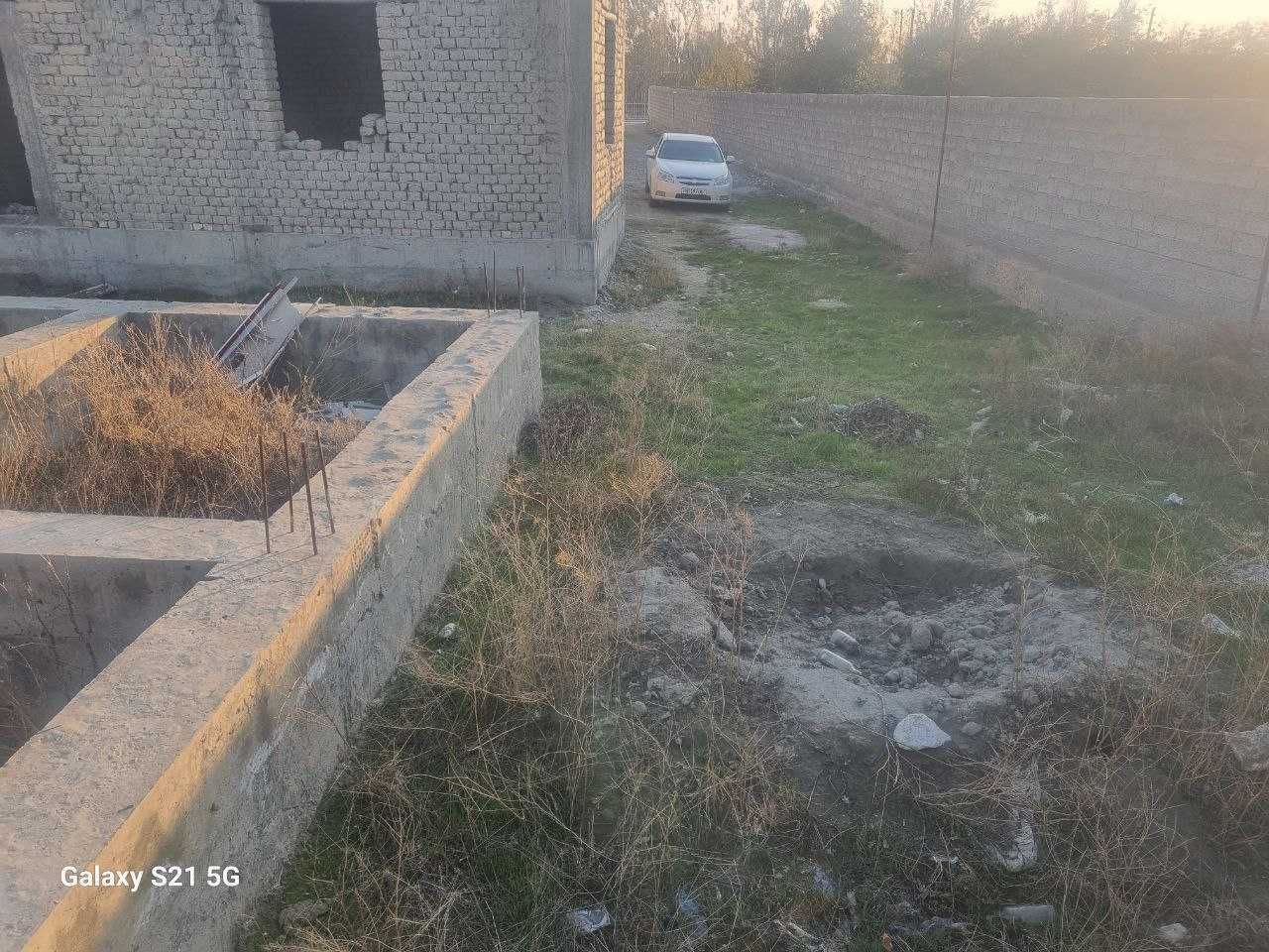 SOTILADI 9.9 sotix hovli