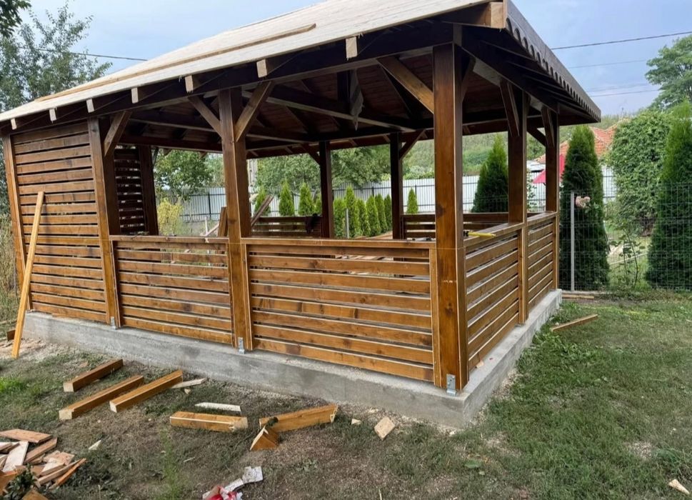 Vând căsuțe foișoare terase de gradina