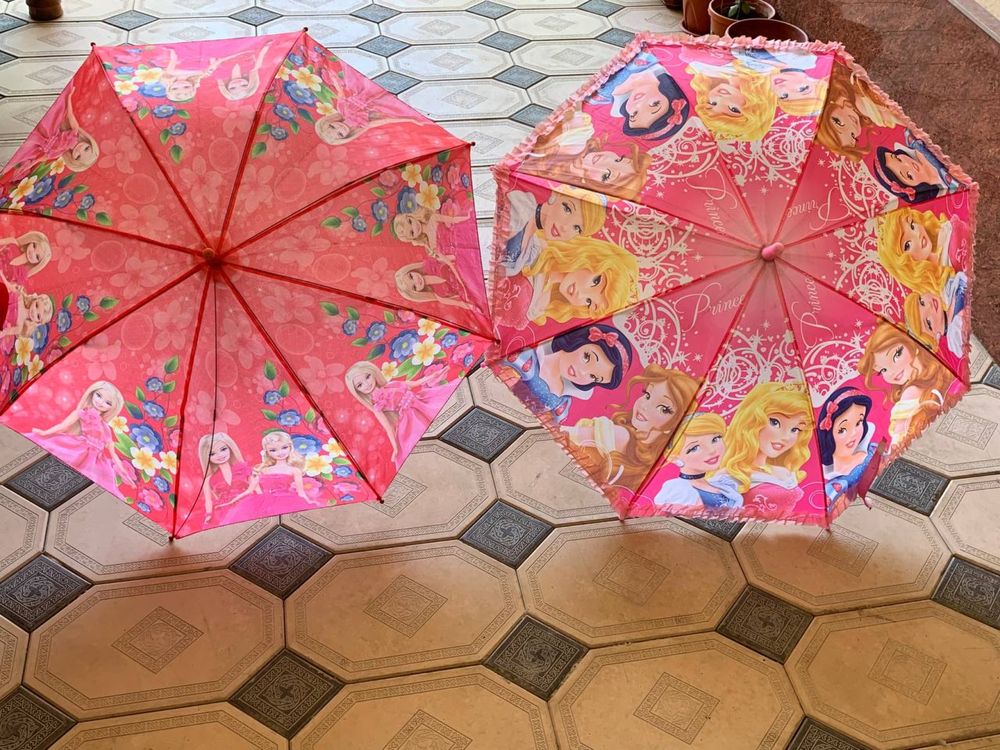 Детские зонтики 2 штуки, состояние как новое