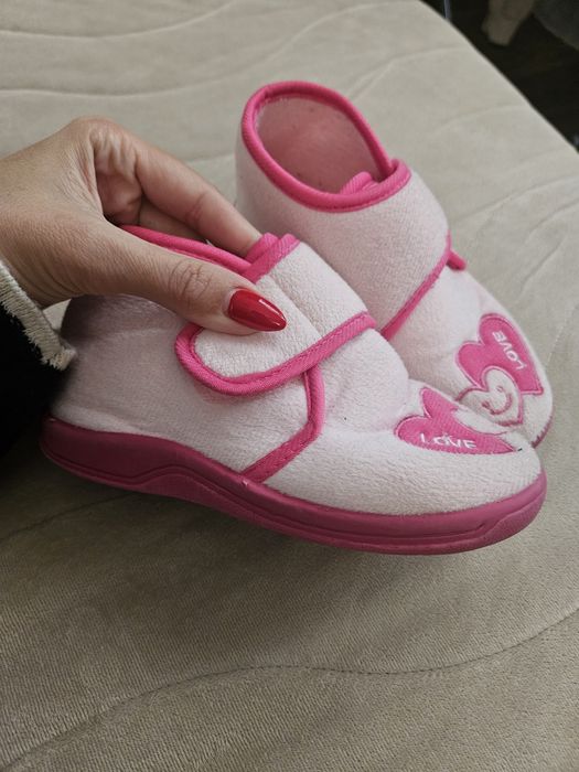 Пантофи за момиче 28н.