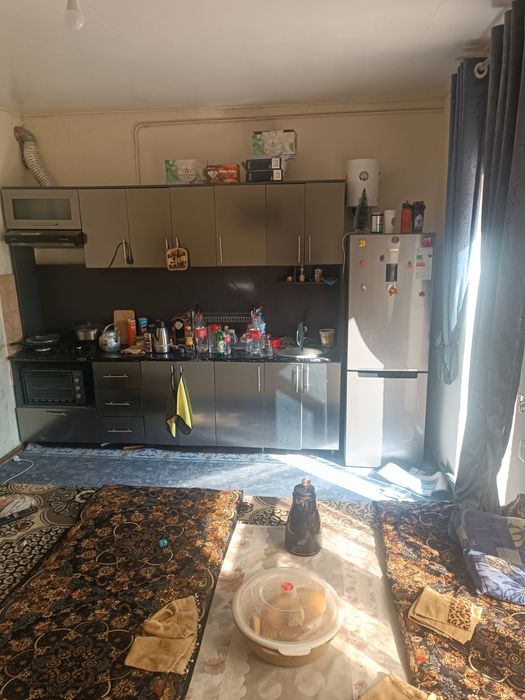 Hovli sotiladi 4 sotih