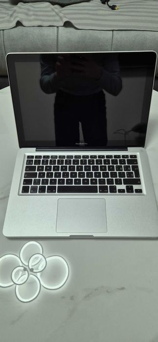 MacBook Pro 13 2012 - i7, 8GB RAM, SSD 256GB + HDD 320GB