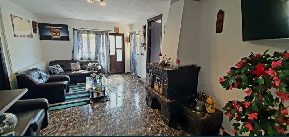 Vand casa locuibila