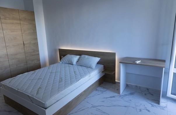 Дава се под наем Двустаен апартамент в Варна, Възраждане 1 - 65 кв.м за 525 € - Снимка #1