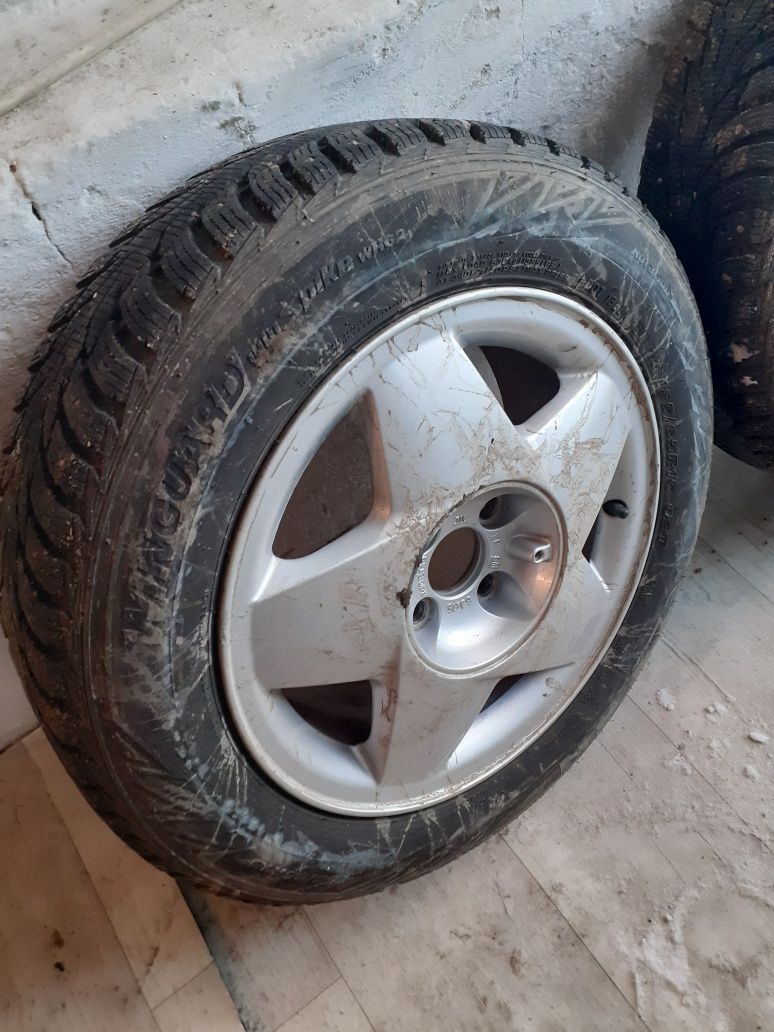 Продам шипованые