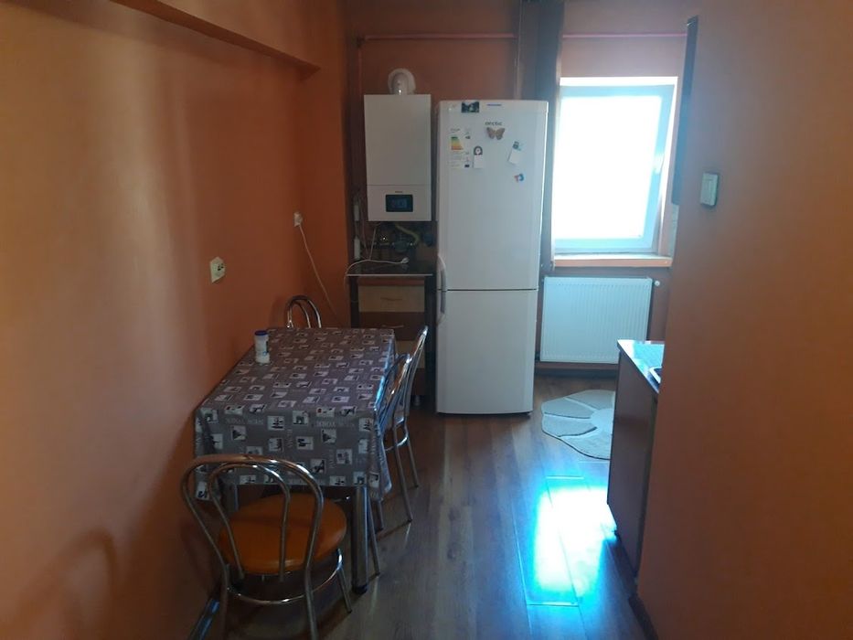 Închiriez apartament 2 camere gavana