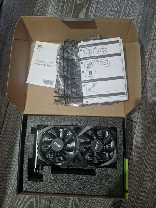 Placa video RTX 3050 8GB aproape noua