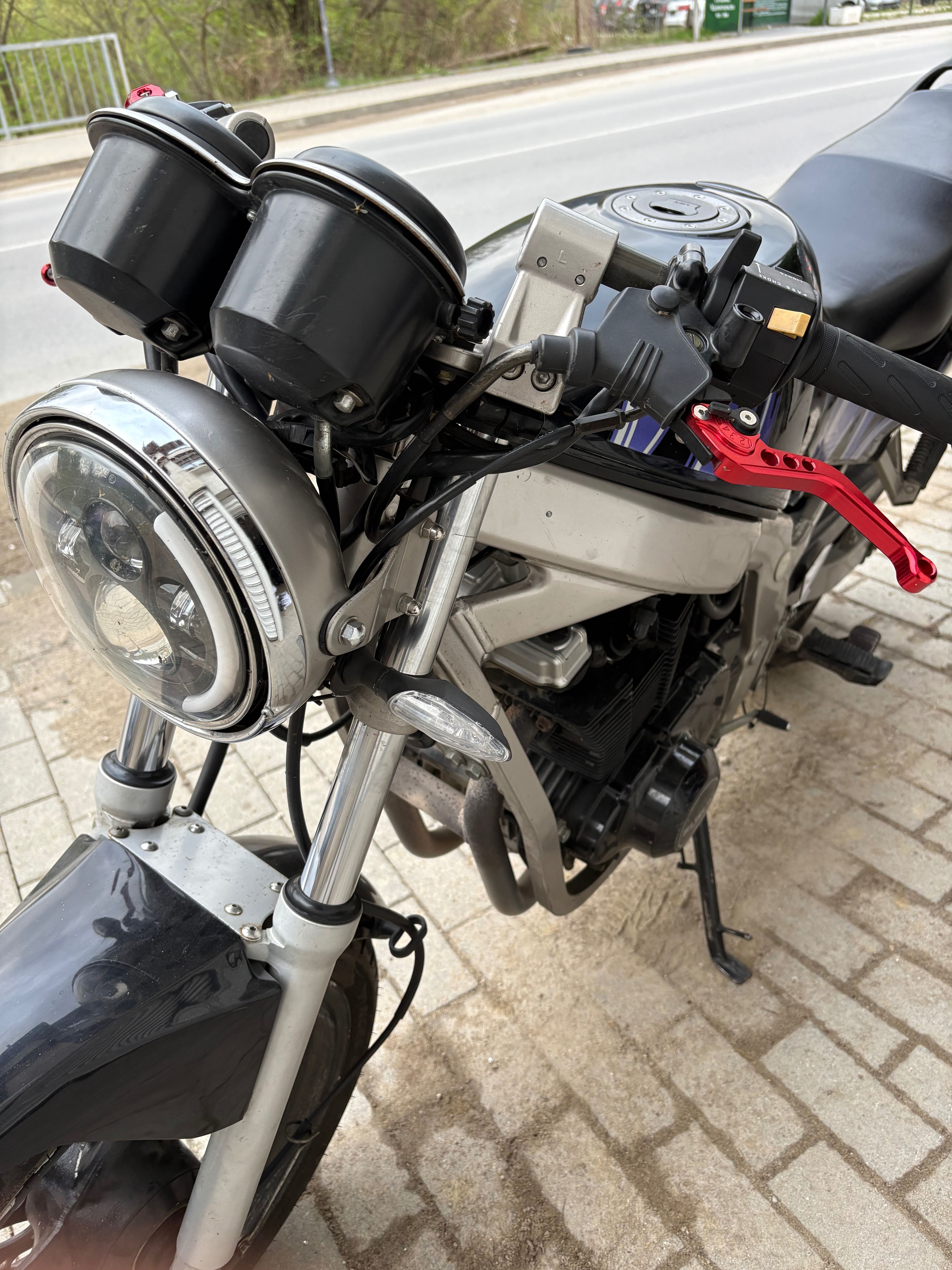 Продавам Suzuki GS500E
