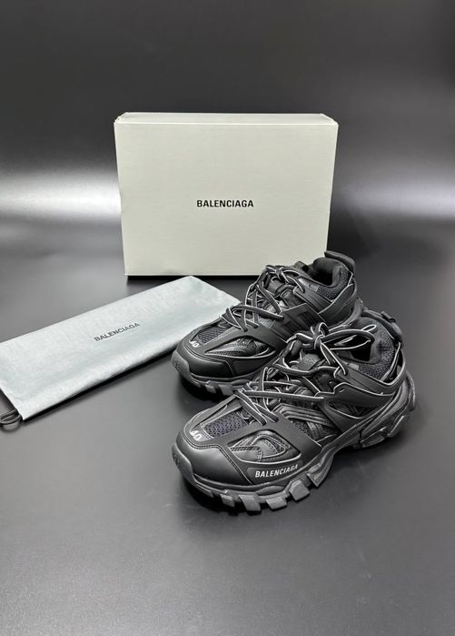 Balenciaga truck