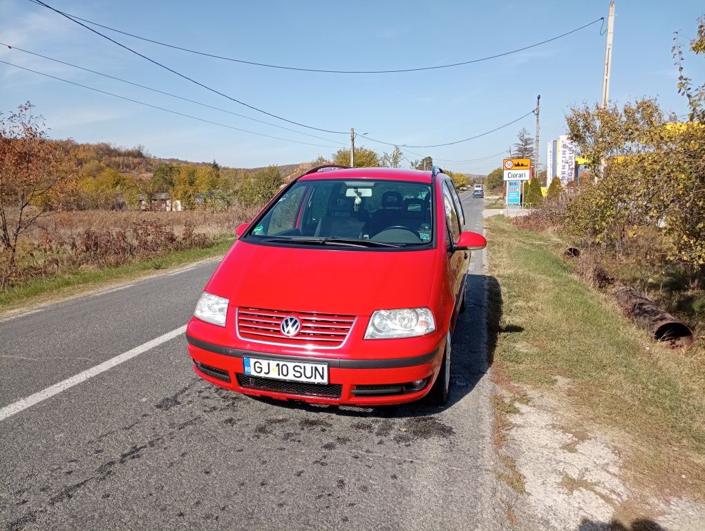 Proprietar vând Vw Sharan 7 locuri an 2006 1,9 tdi