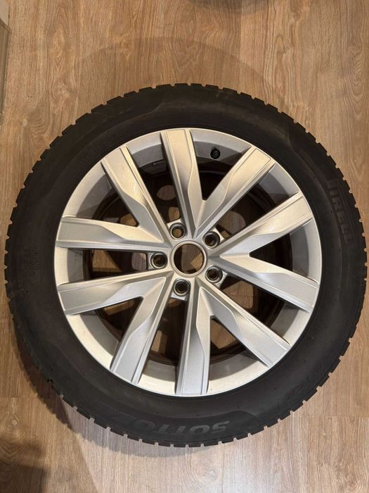 Set jante OEM VW 215/55 R17 + cauciucuri iarnă Pirelli Sottozero