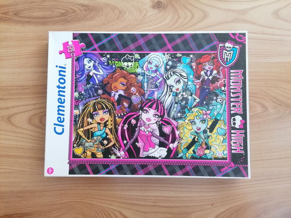 Пъзели winx/monster high