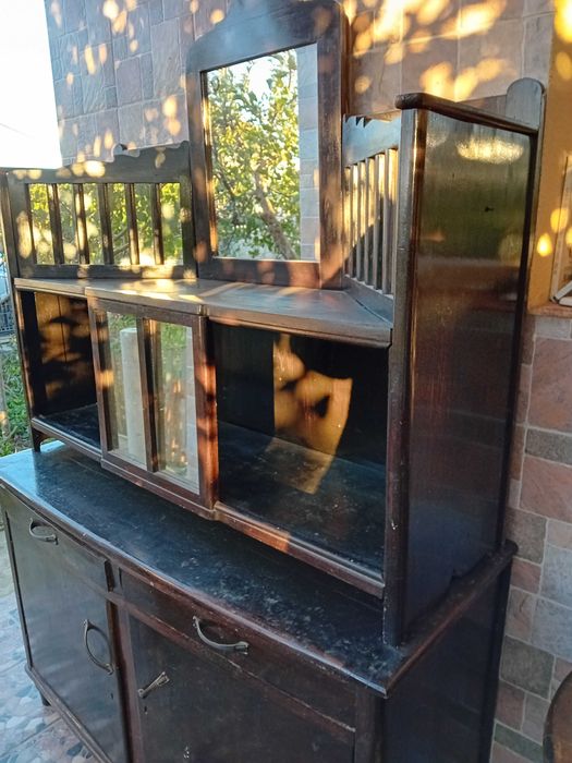 Dulap vechi din 2 pese