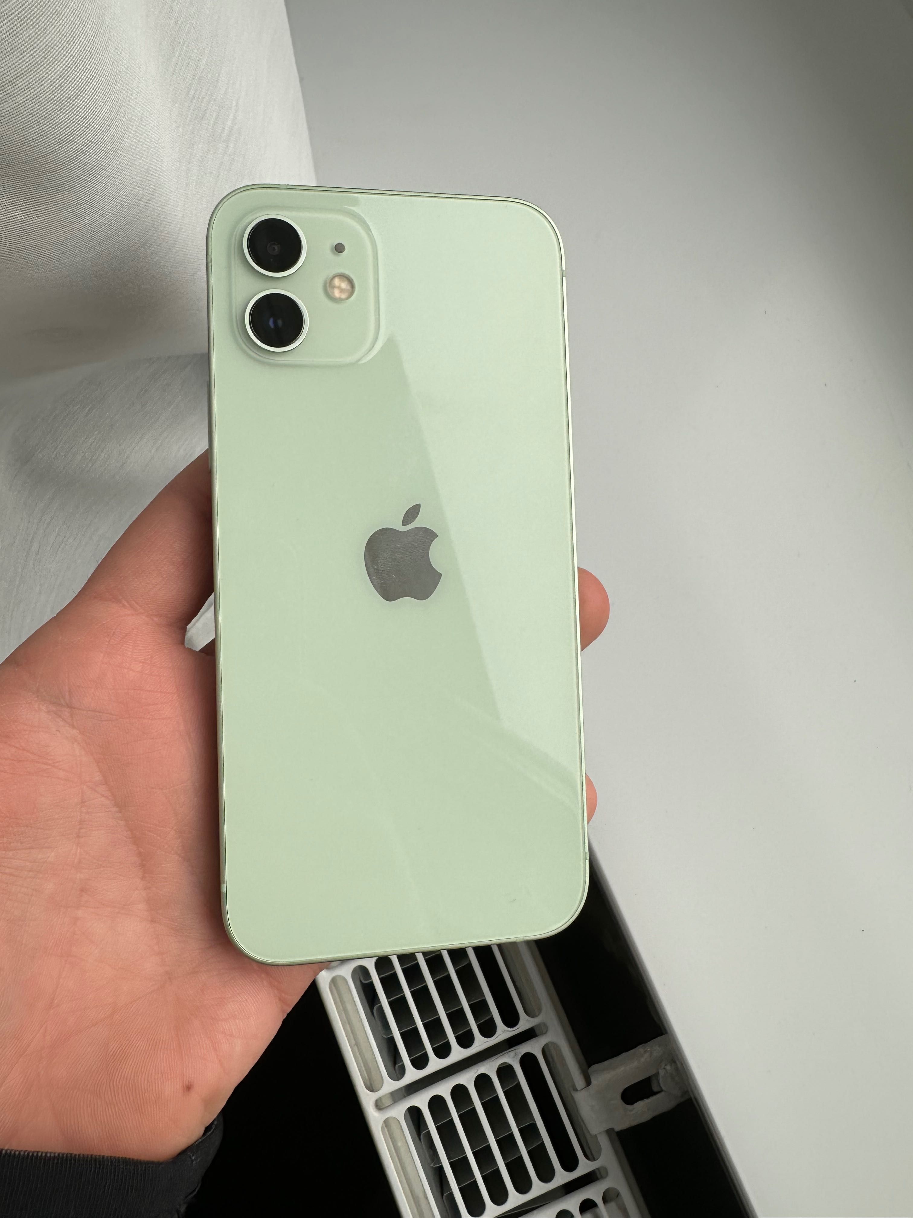iPhone 12 Green 64 gb