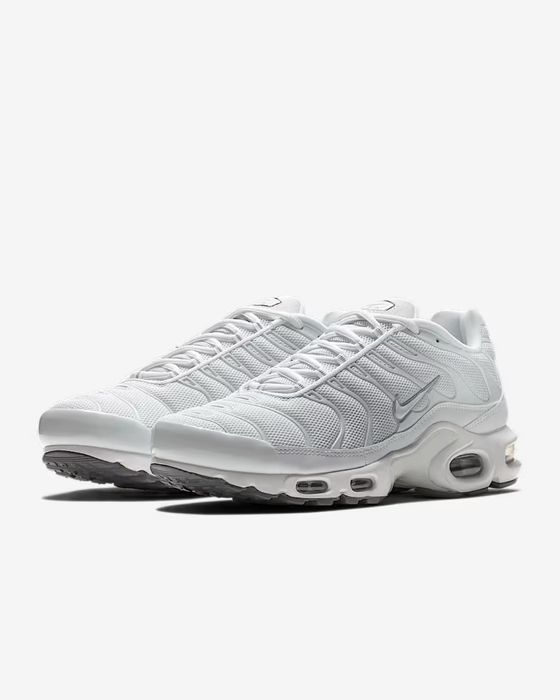 НОВИ! Nike Air Max Plus Tn "Triple White"