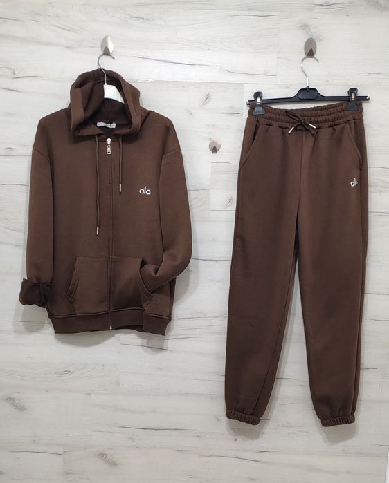 Дамски спортни екипи