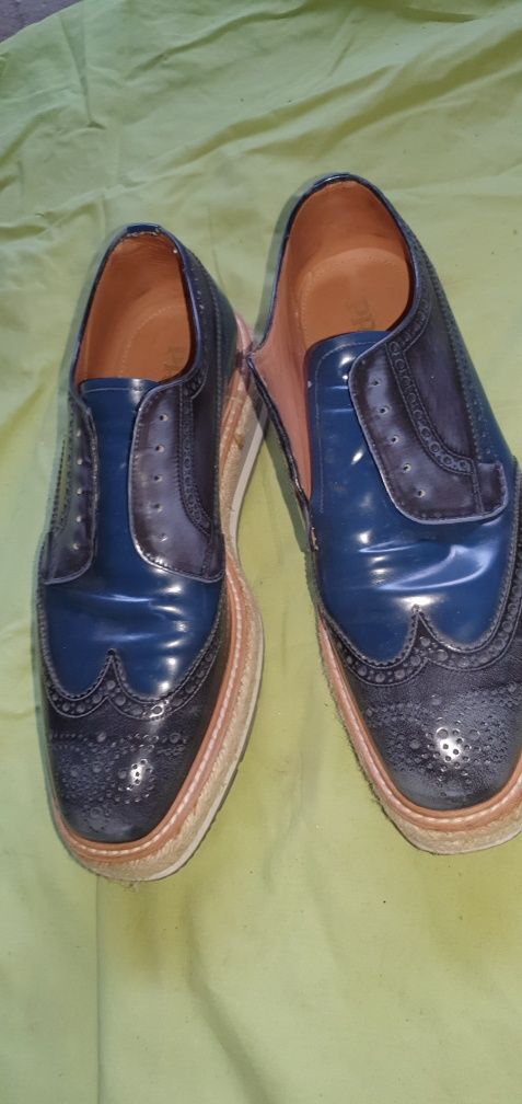 Vand pantofi Prada