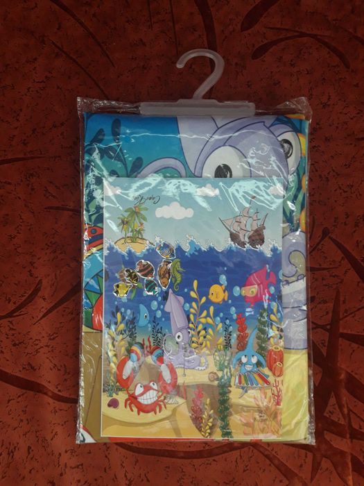 Продавам ДЕТСКА ПЕЛЕРИНА за подстригване, НОВА, без следи от употреба