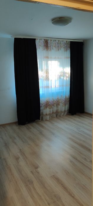 Inchiriez garsoniera