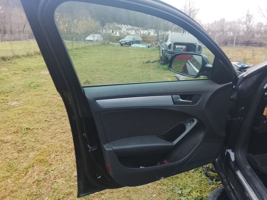 Vind Set uși Audi A4 b8 la cod culoareLZ5A