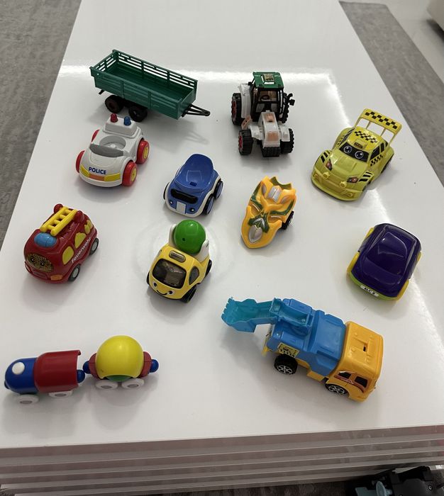 Lot masinute diverse