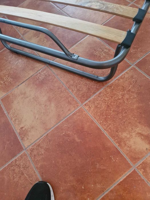 Продава се сгъваемо походно легло