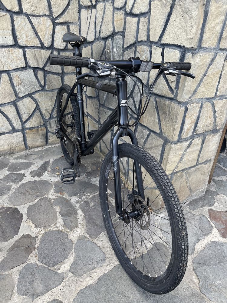 Bicicleta Carrera frane pe disc roti 26”