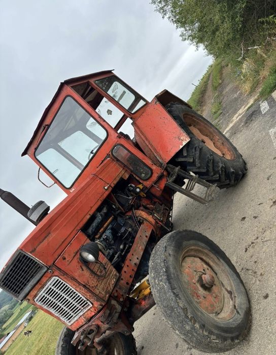Vând tractor u650