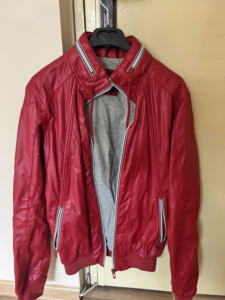 Яке Pull & Bear