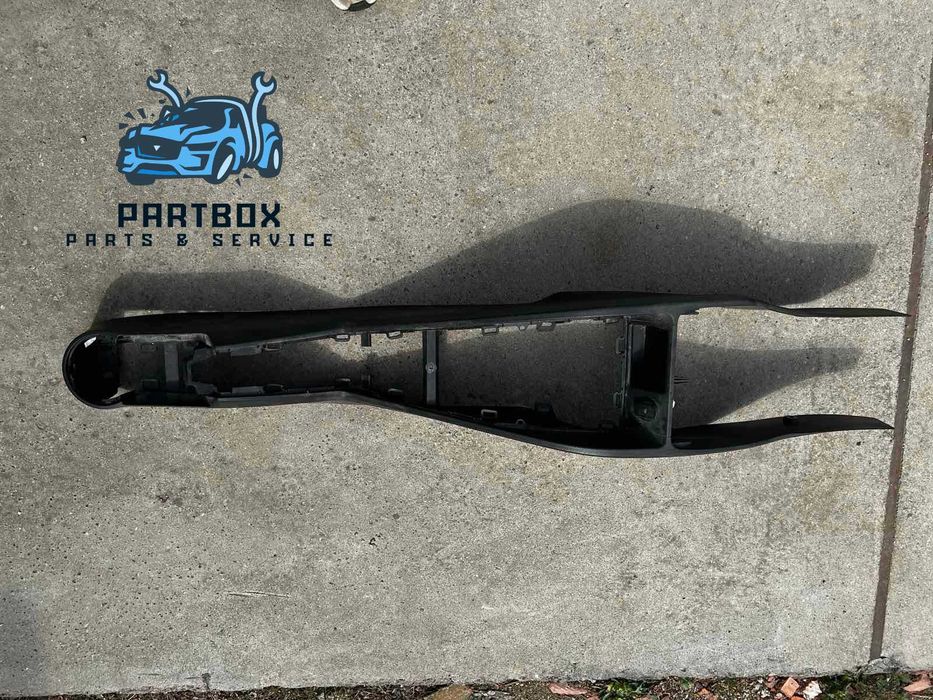 Барче средна конзола за Seat Ibiza 2008-2013