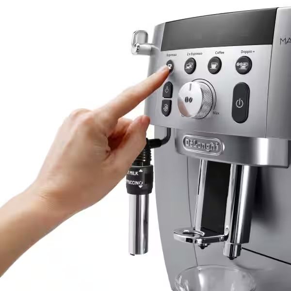 Кафе машина за офиси, кафенета и места с 5+ човека Delonghi saeco