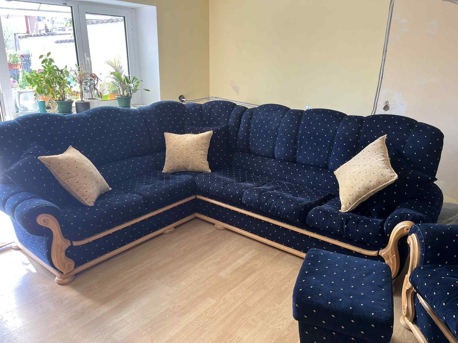 Голям ъглов диван