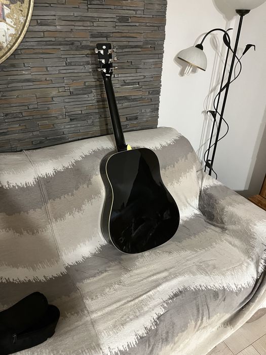 Chitară Phoenix cu husa inclusa