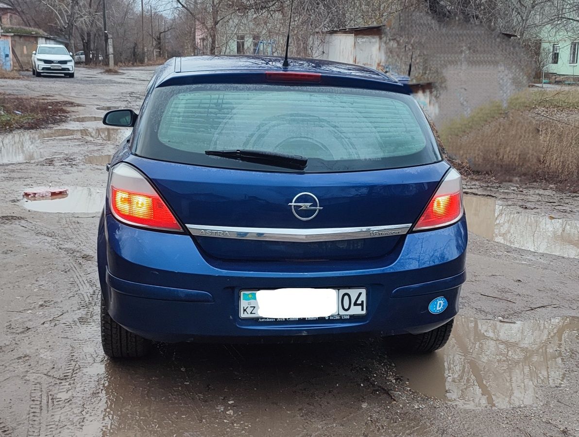 Продам Opel Astra H