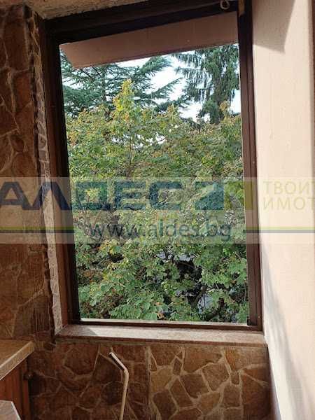 Маломерен тристаен в Борово!