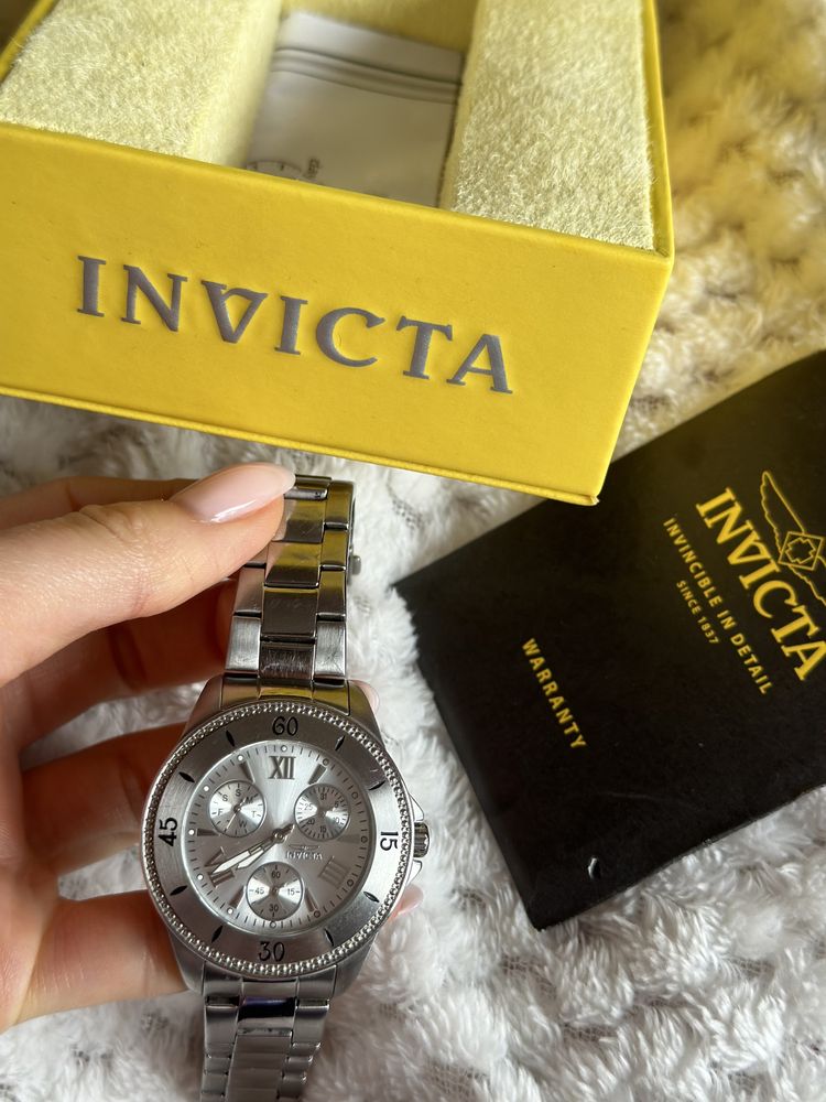 Часовник Invicta женски