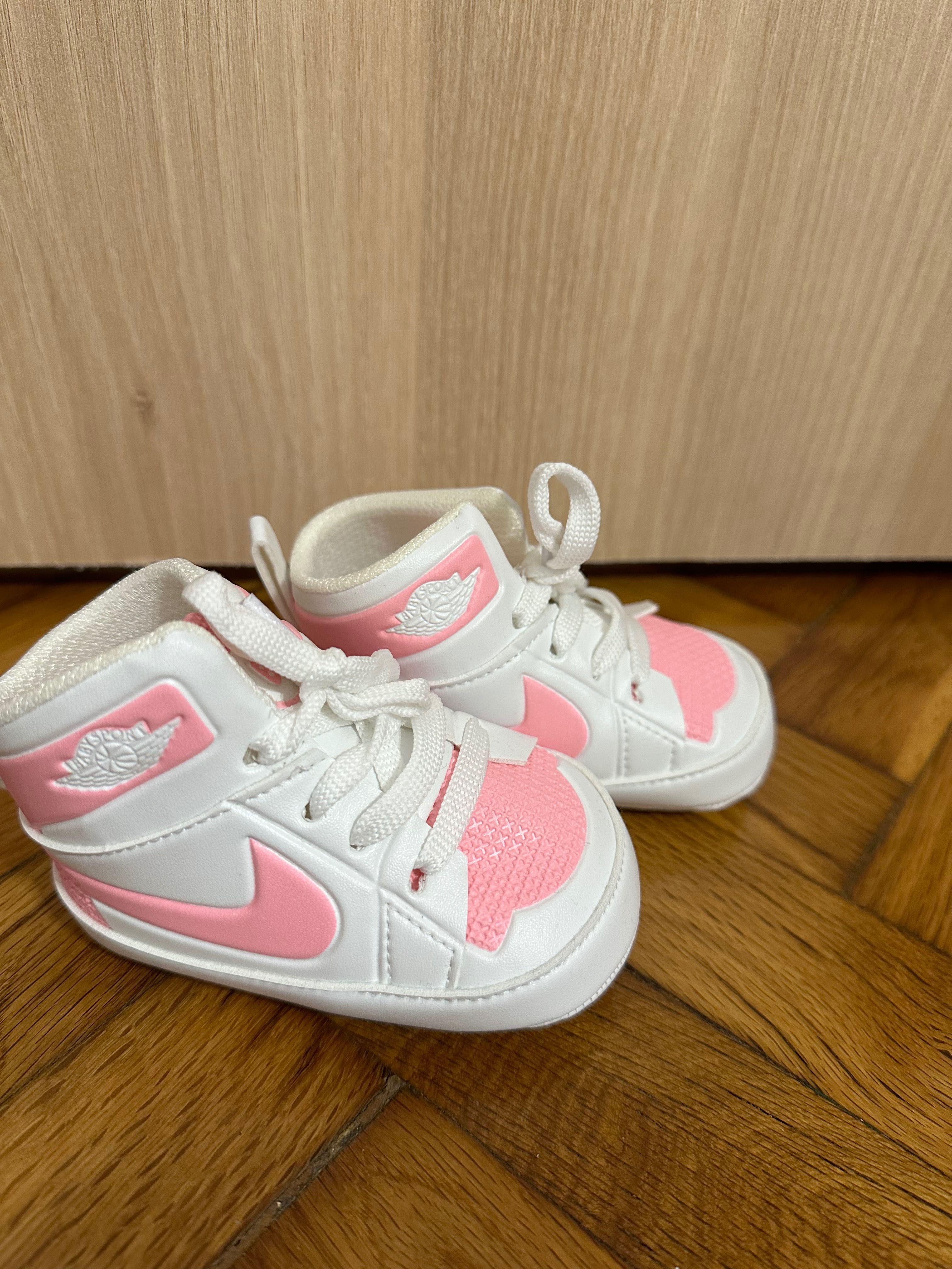 Обувки за момиче