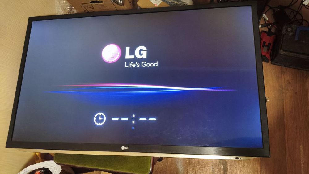 Телевизор рабочий не смарт Юг