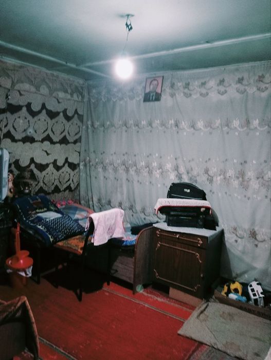 3soʻtix, 4 xona padval, qishki oshxona va yozgi oshxona, sanuzel