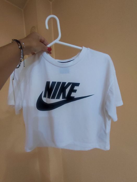 Дамска тениска Nike