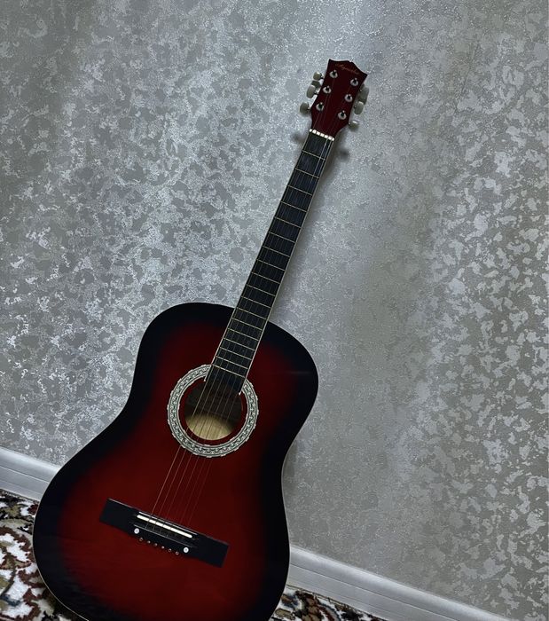 Продам гитару