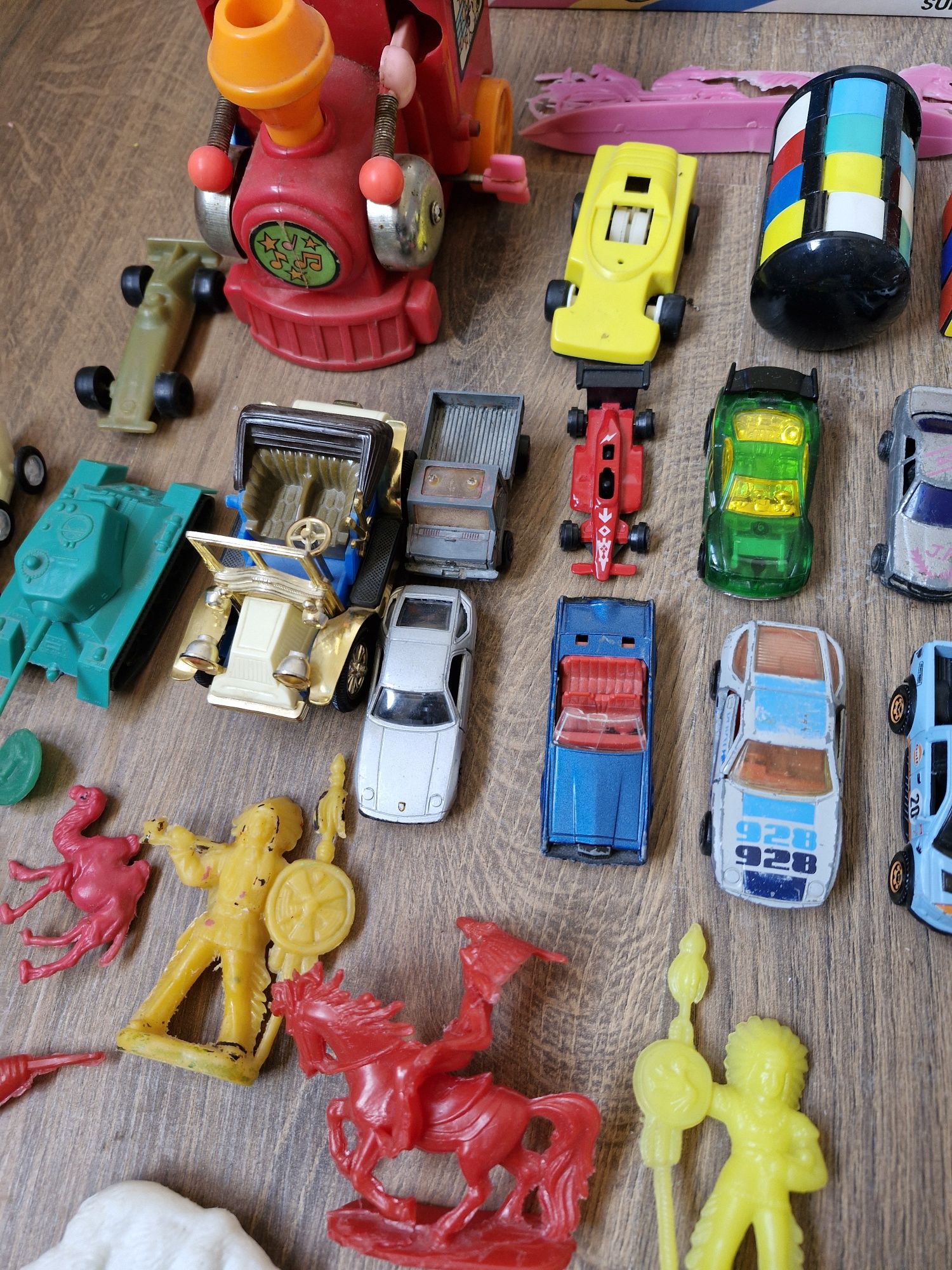 Лични играчки от соца. Рубик куб и колички Matchbox