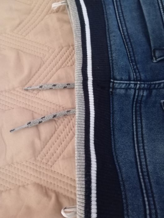 Pantaloni C&A se jeanși dublați 110 și 116 baieti