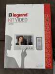Видео домофон Legrand