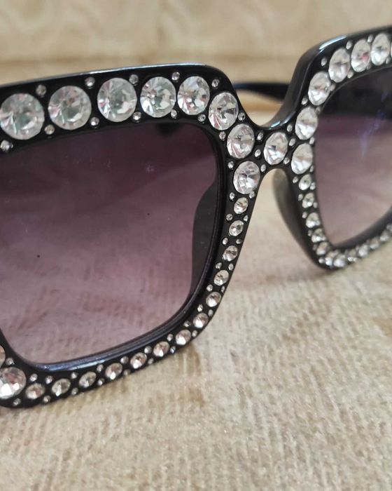 Дамски слънчеви очила