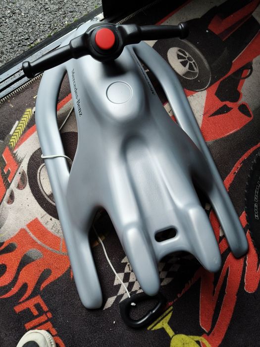 Sanie tip bob Mercedes